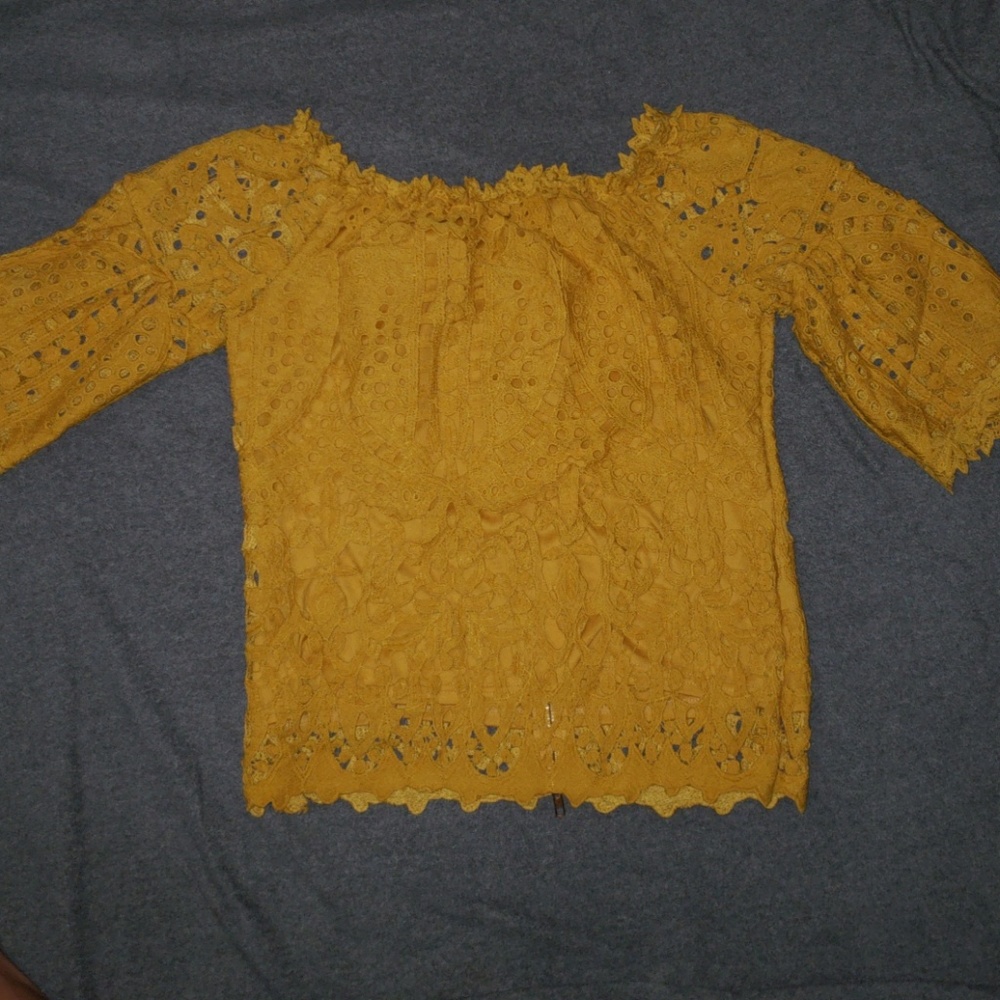 Cute top mustard color from Agaci